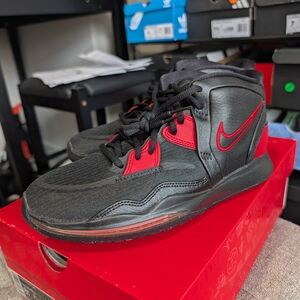 Nike Kyrie Infinity GS